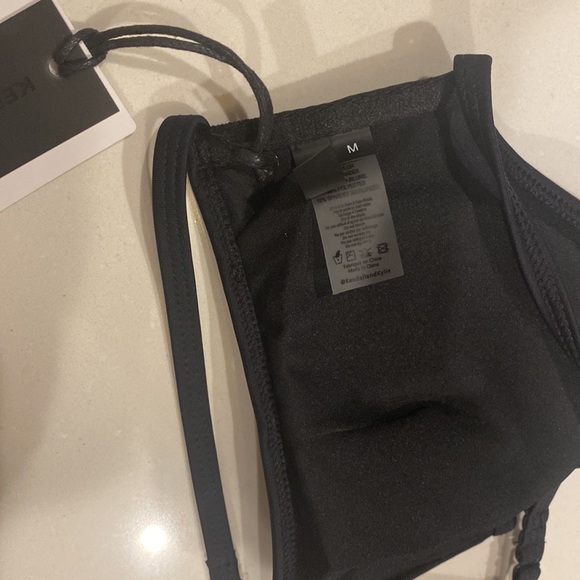 Kendall and Kylie bikini top size M black NWT - Picture 4 of 5